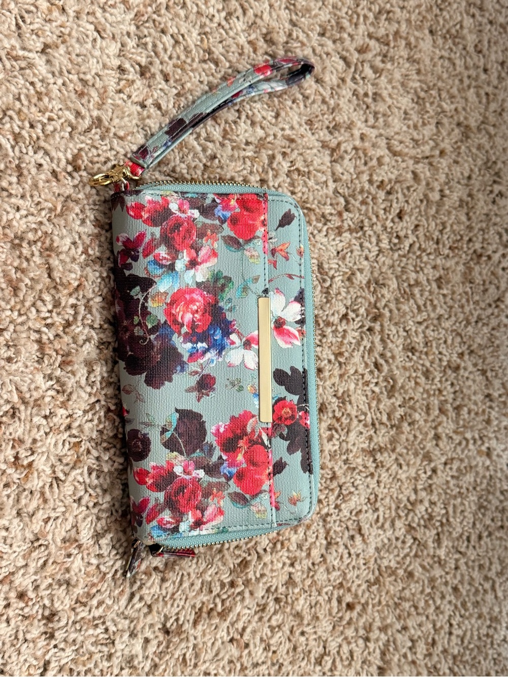 Floral Wristlet Wallet in Mint with Red Roses